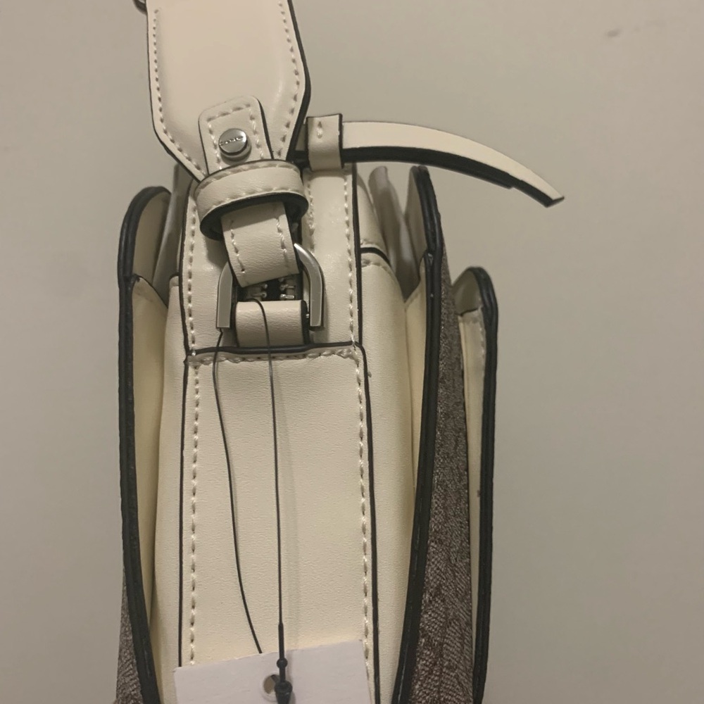 Calvin Klein Beige and White Crossbody Bag - Picture 5 of 9